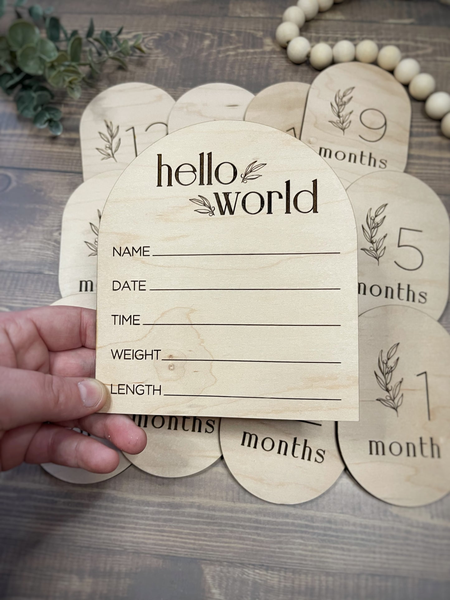 baby announcement wooden disc